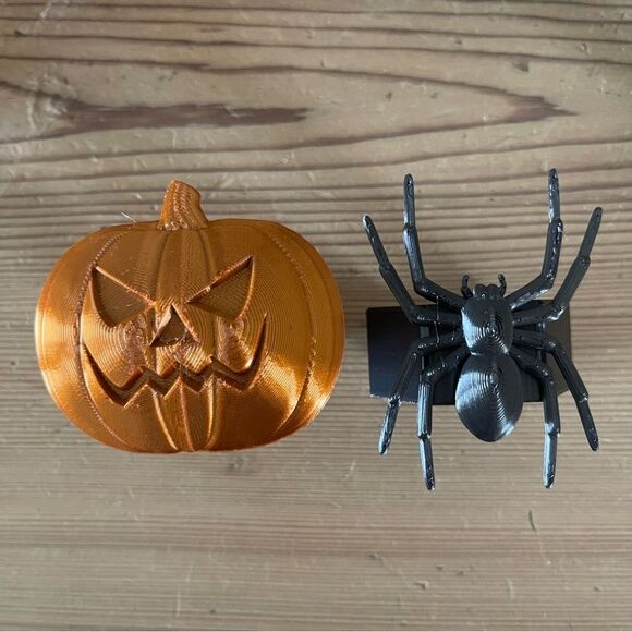 Halloween Napkin Rings (Set of 20)  10 Black Spiders 10 Copper Jack-o'-Lanterns - Picture 3 of 7